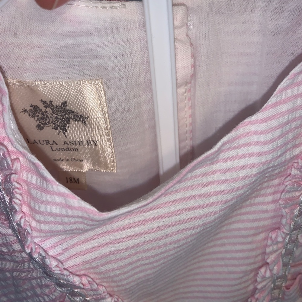Laura Ashley - pink seersucker ruffle dress - Picture 3 of 5